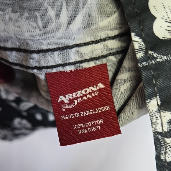 Arizona Jean Company Black and White Floral Shirt - Picture 7 of 12